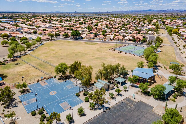 Building Photo - 9941 W Tonopah Dr
