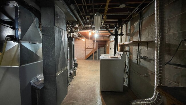 Building Photo - 84th Street  3531-3533