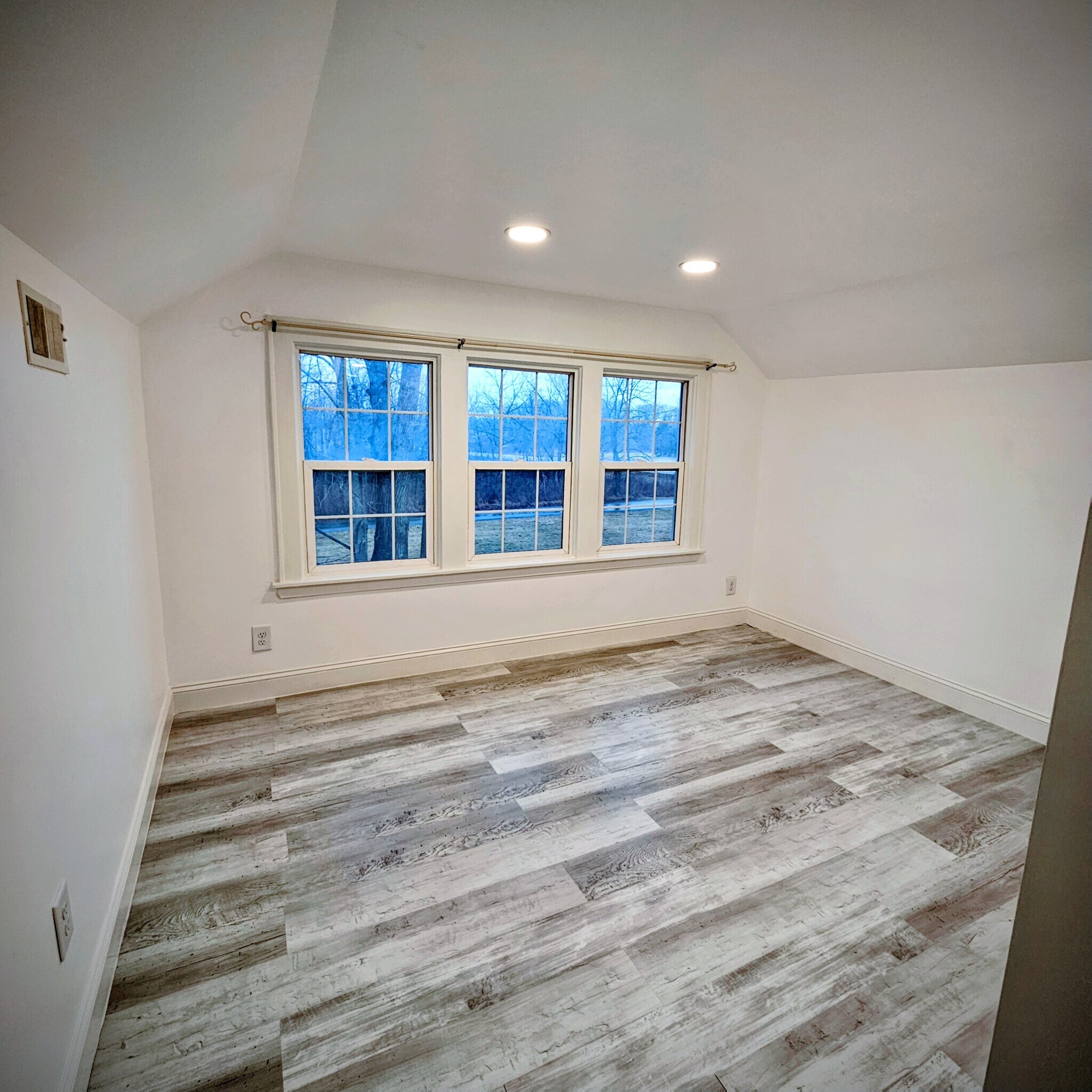 Building Photo - 7314 Big Bend Rd