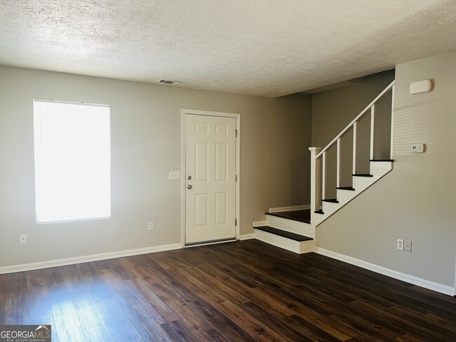 Building Photo - 605 Wilburn Ave