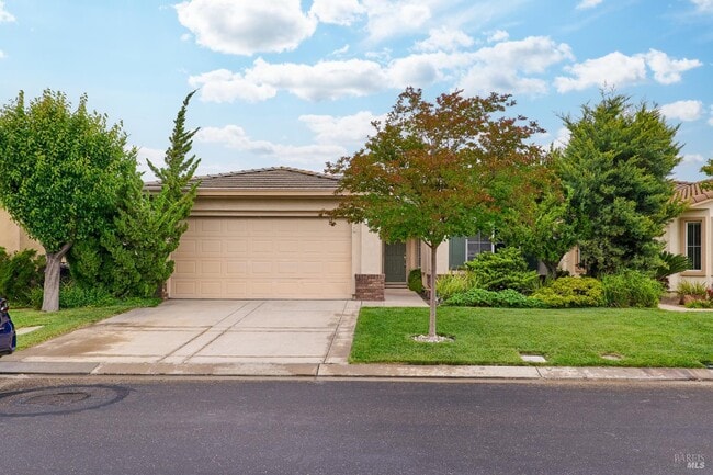 Building Photo - 512 Twin Pines Dr