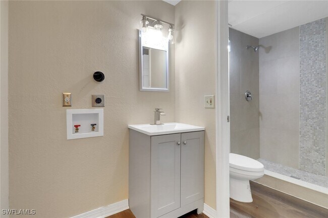 Building Photo - 5214 Treetops Dr