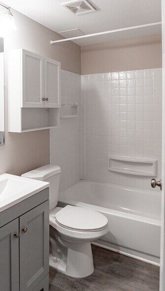 Building Photo - 2268 Druid Park Dr