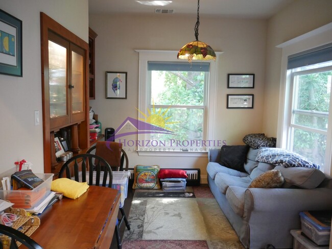 Building Photo - Unique 3 Bed 2 Bath 1,359 Sq. Ft. Midtown ...