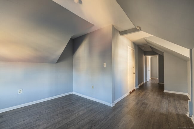 Building Photo - 56 Park Ave