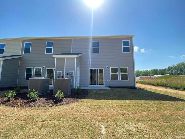 Building Photo - 908 Clearhaven Ln