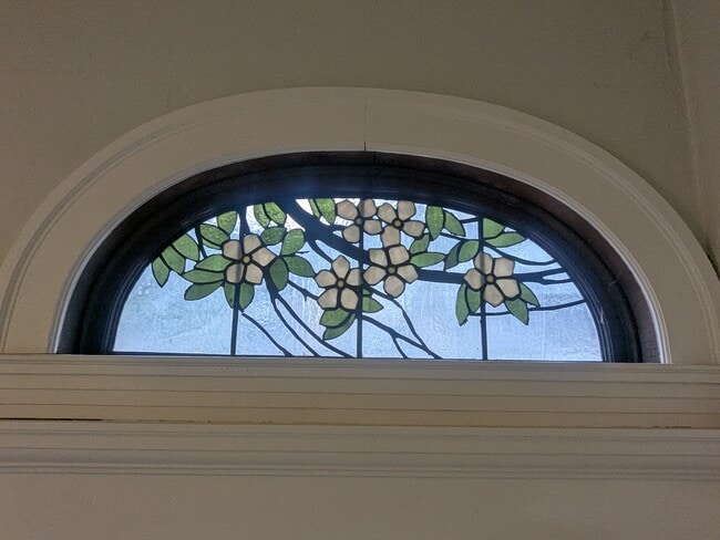 Building Photo - 1435 SW Harrison St