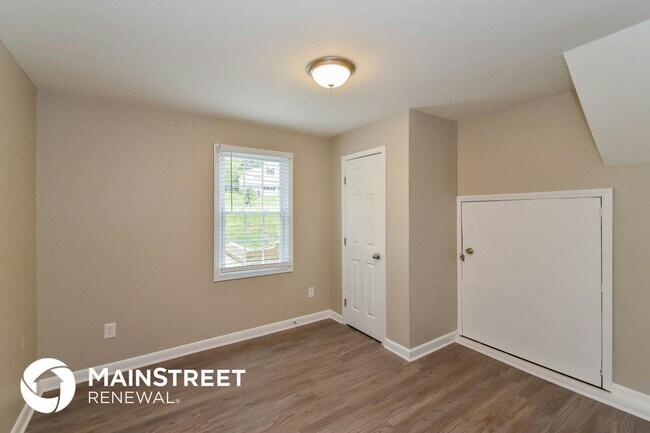 Building Photo - 308 Westwood Ct