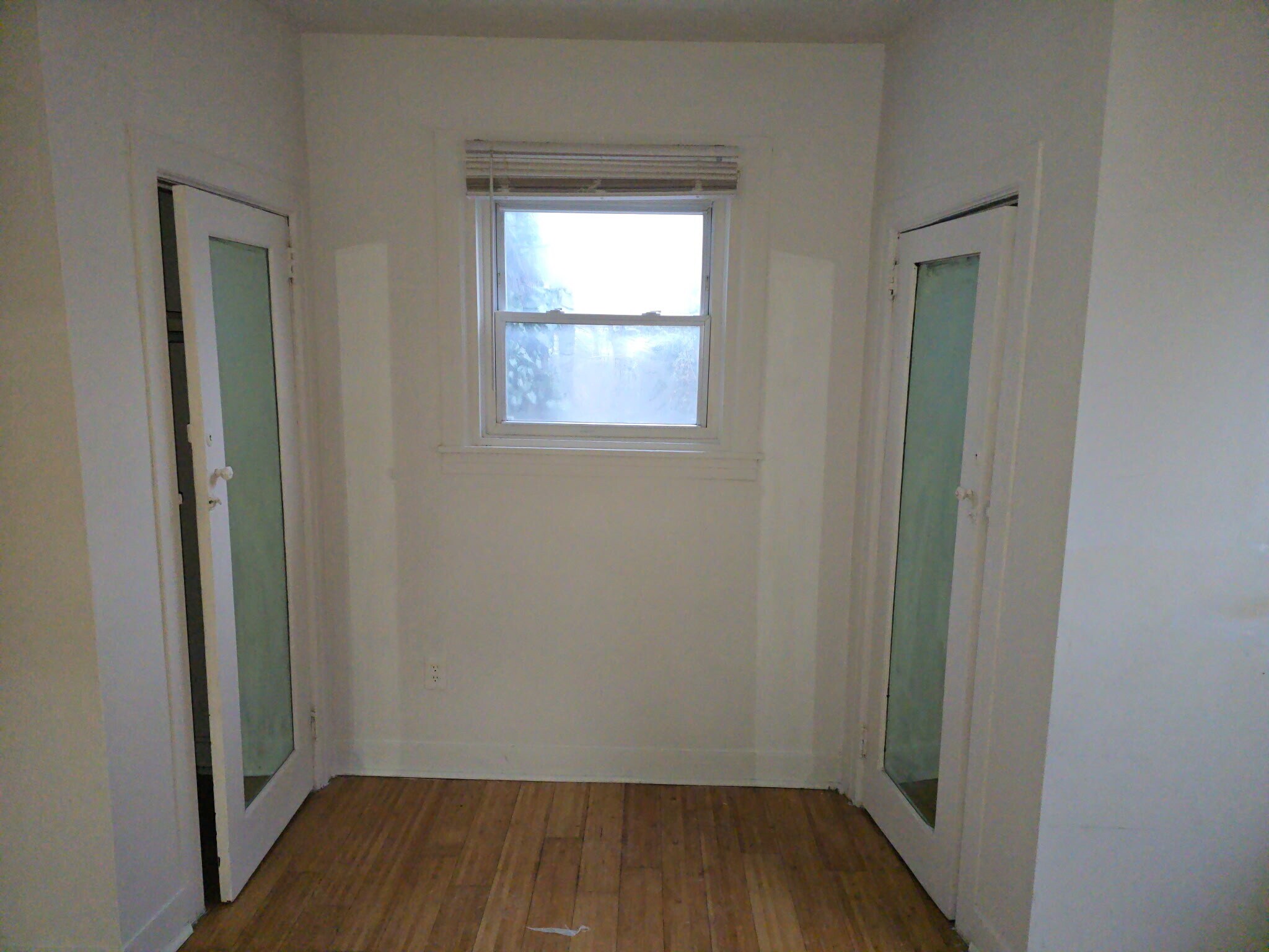 Building Photo - 1107 Lindley Ave