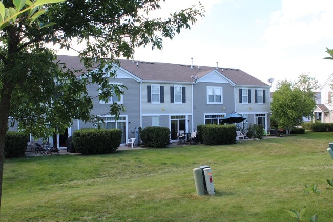 Building Photo - 2206 Flagstone Ln