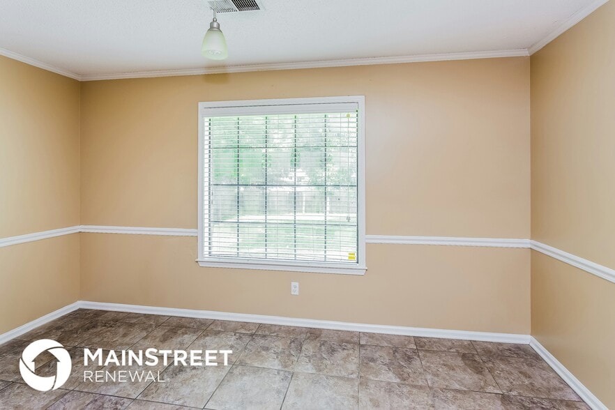 Building Photo - 8251 Lance Cove