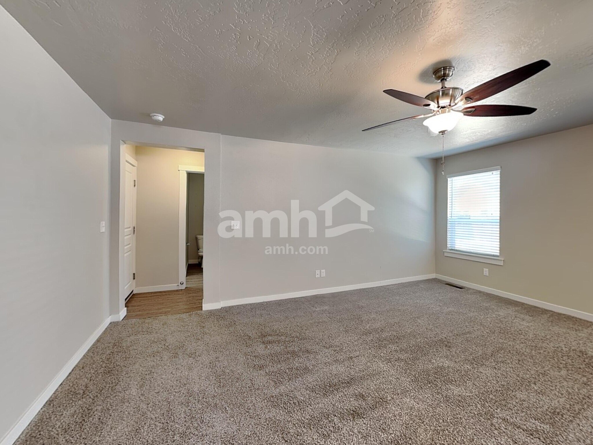 Building Photo - 9860 W Mossywood Dr