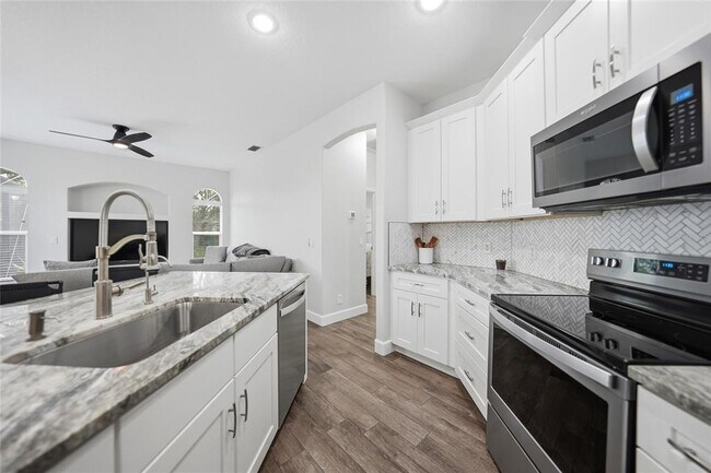 Building Photo - 2880 Vogler Ln