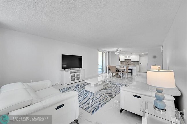 Building Photo - 1401 S Ocean Dr