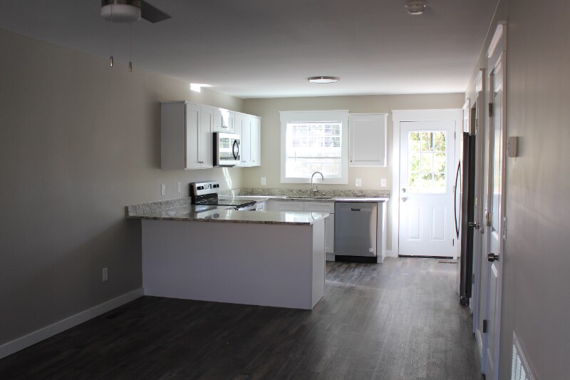 Building Photo - 109 Buster Ln