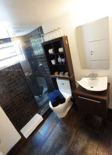 bathroom - 1560 Pennsylvania Ave