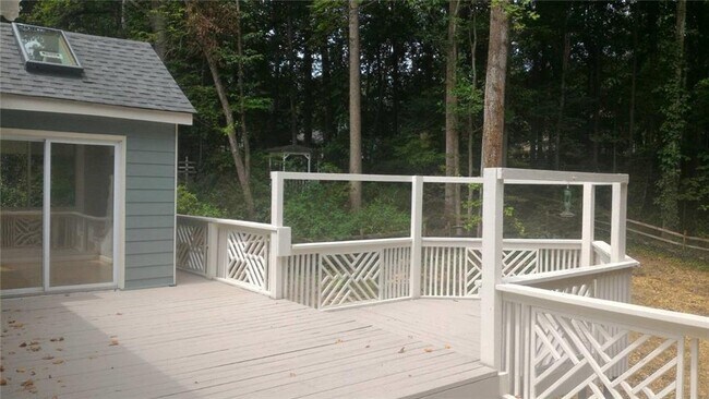 Building Photo - 3655 Liberty Ln