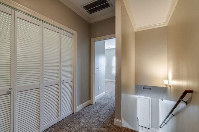 Building Photo - 404 Mercomatic Dr