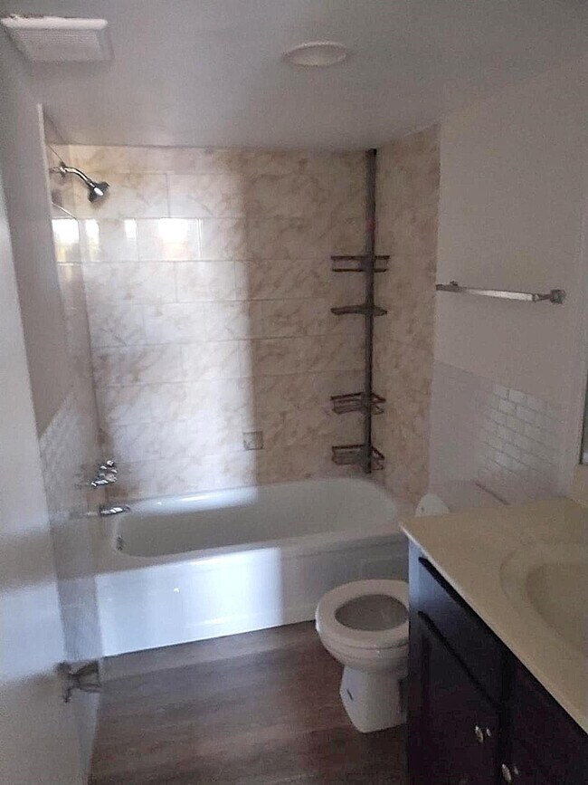 Building Photo - 2017 NW 46th Ave