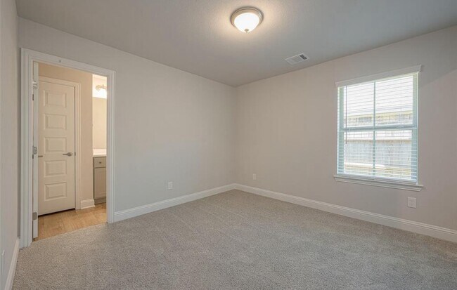 Building Photo - 13317 Silver Egret Ln