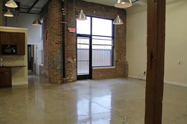 Building Photo - 3421 Richmond Street - 111