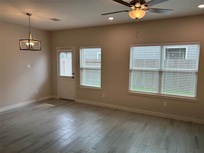 Building Photo - 1511 Revolution Way
