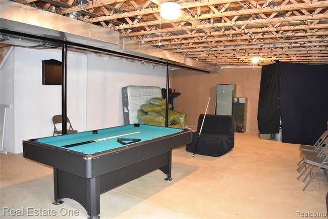 Building Photo - 7212 Tonnelle Ave