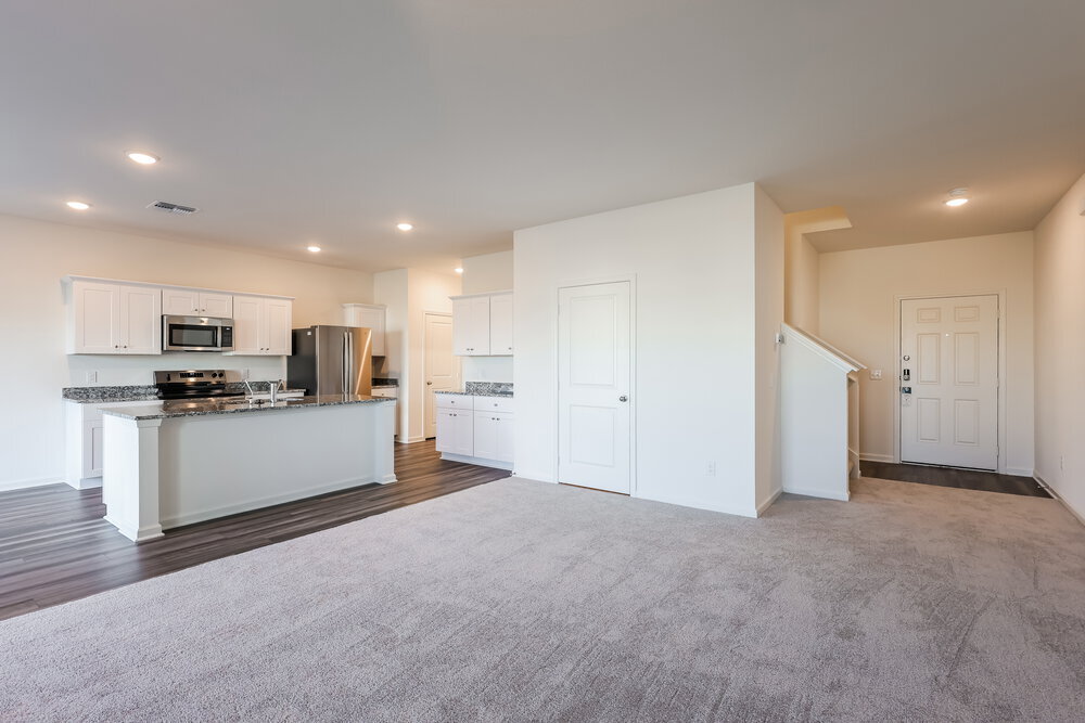 Building Photo - 5713 Texas Palm Dr