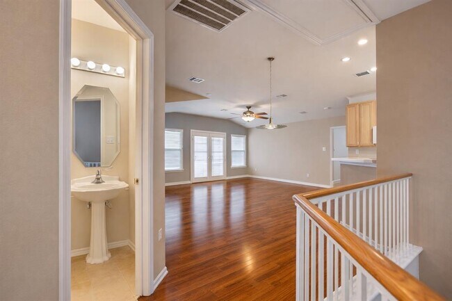 Building Photo - 1900 Scofield Ridge Pkwy