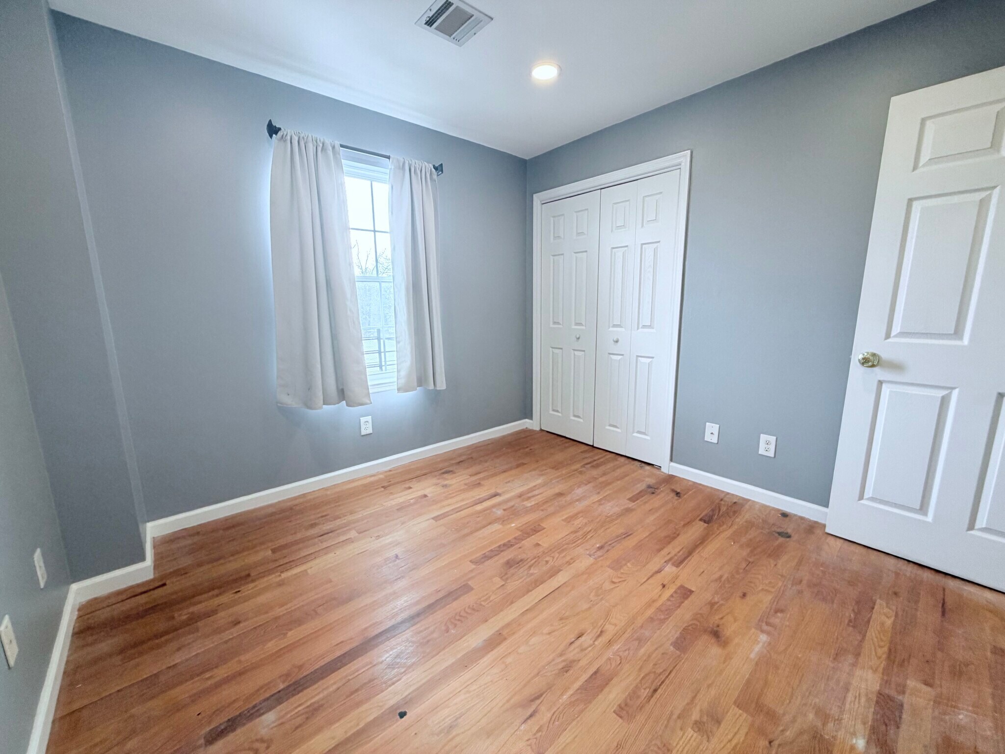 Building Photo - 181 Camden St