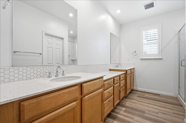 Building Photo - 7503 Allan Detrick Ave