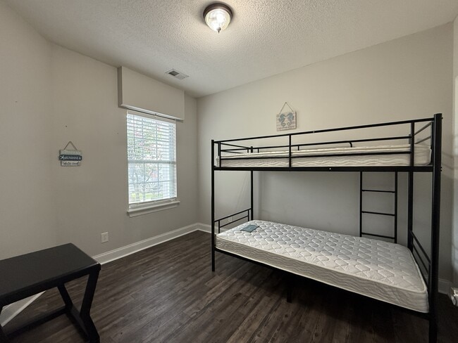 Building Photo - 4930 Crab Pond Ct