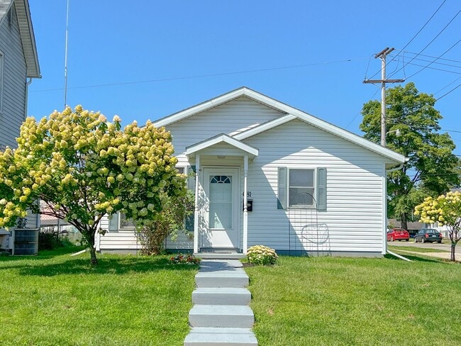 Primary Photo - Gorgeous 3BR Ranch Rental Home in Newark -...
