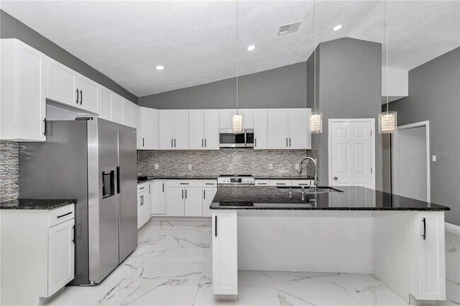 Building Photo - 14550 SW 61st Ct