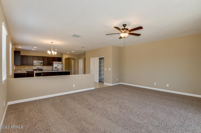 Building Photo - 41329 W Curtis Ln