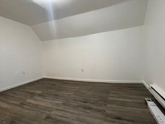 Building Photo - 263 Jefferson St