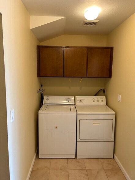 Building Photo - 122 Tree Frog Ln