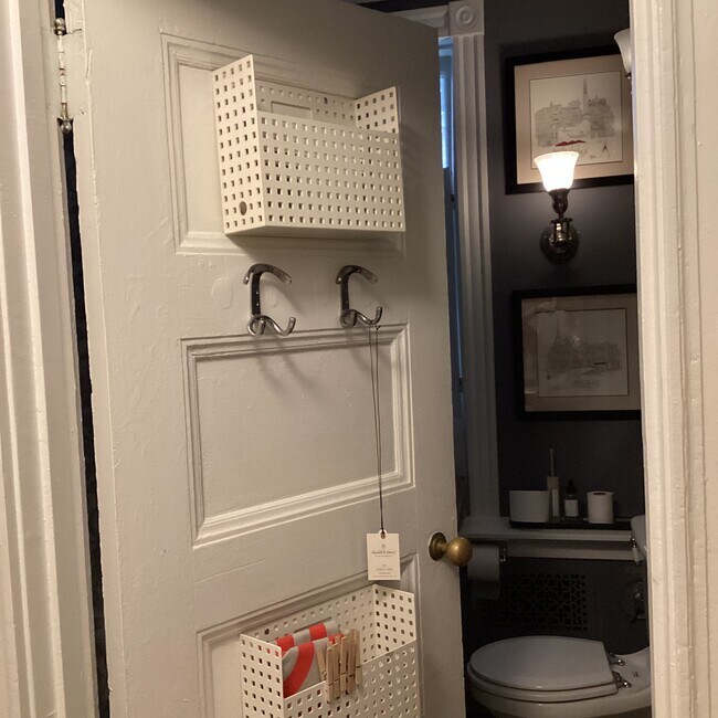 Building Photo - 21 Beacon St