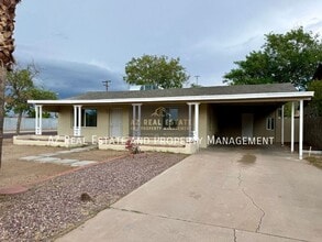 Building Photo - 1218 W Cinnabar Ave