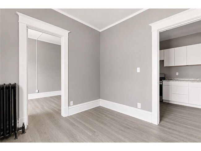 Building Photo - 2401 Harriet Ave