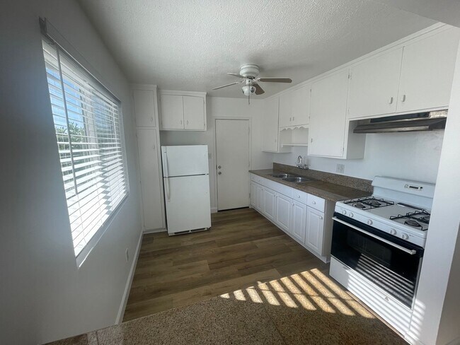 Building Photo - Felton St.