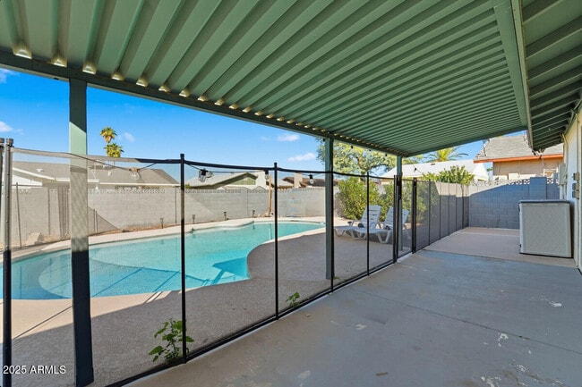 Building Photo - 1644 E Broadmor Dr