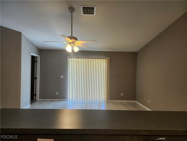 Building Photo - 3733 Country Club Blvd