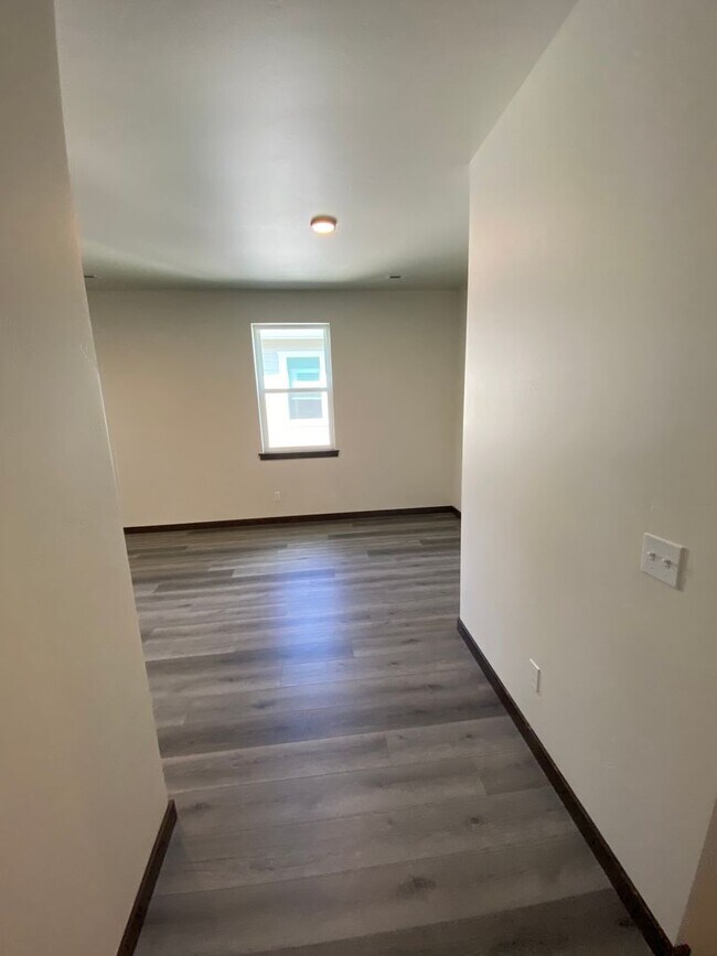 Building Photo - The Villages at River View Ridge