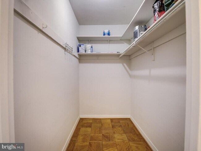 Building Photo - 3000 Spout Run Pkwy