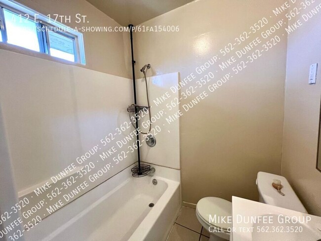 Building Photo - Renovated 3 BR/1 BA + Bonus Room Townhouse...