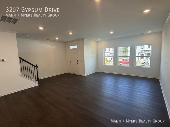 Building Photo - 3207 Gypsum Dr