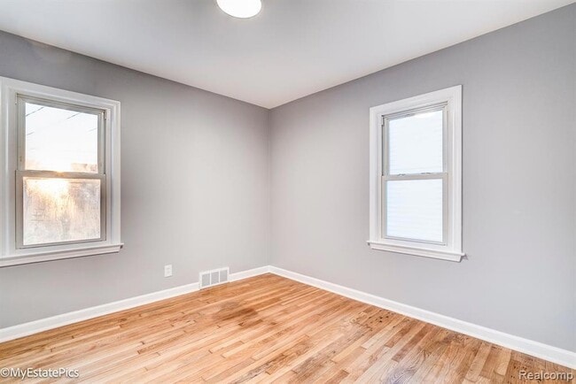 Building Photo - 6151 Helen St