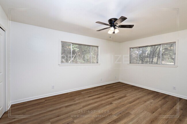 Building Photo - HALF-DEPOSIT SPECIAL! Spacious 4-Bed 2-Bath Brick Home in West Mobile