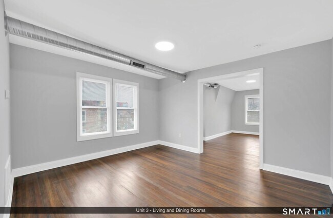 Building Photo - 144 Madison St